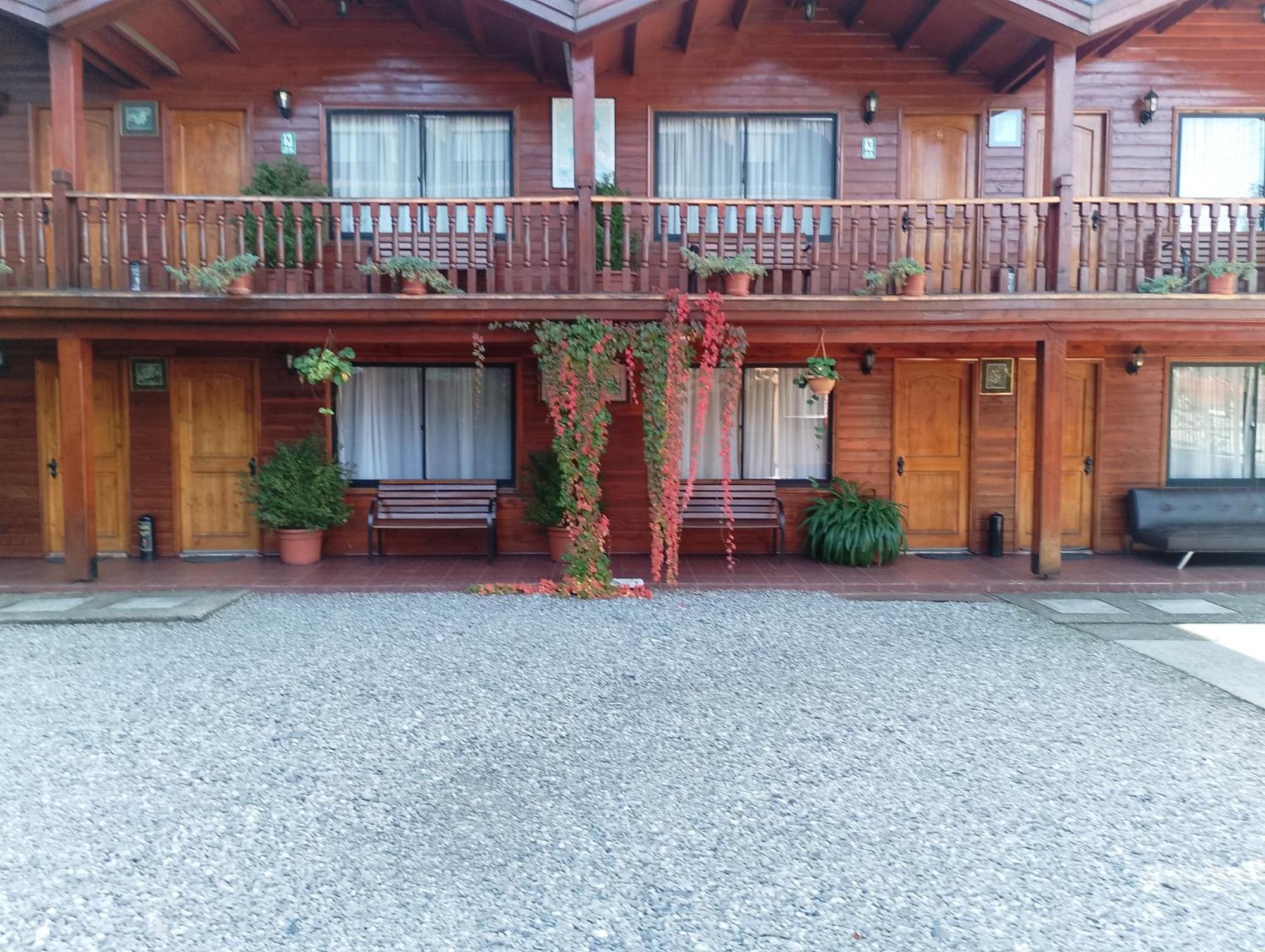Apart-Hotel Colonia-Koenigsberg Estacionamiento Deptos Completos Ubicado En El Centro De Valdivia Aire Acondicionado Ngoại thất bức ảnh