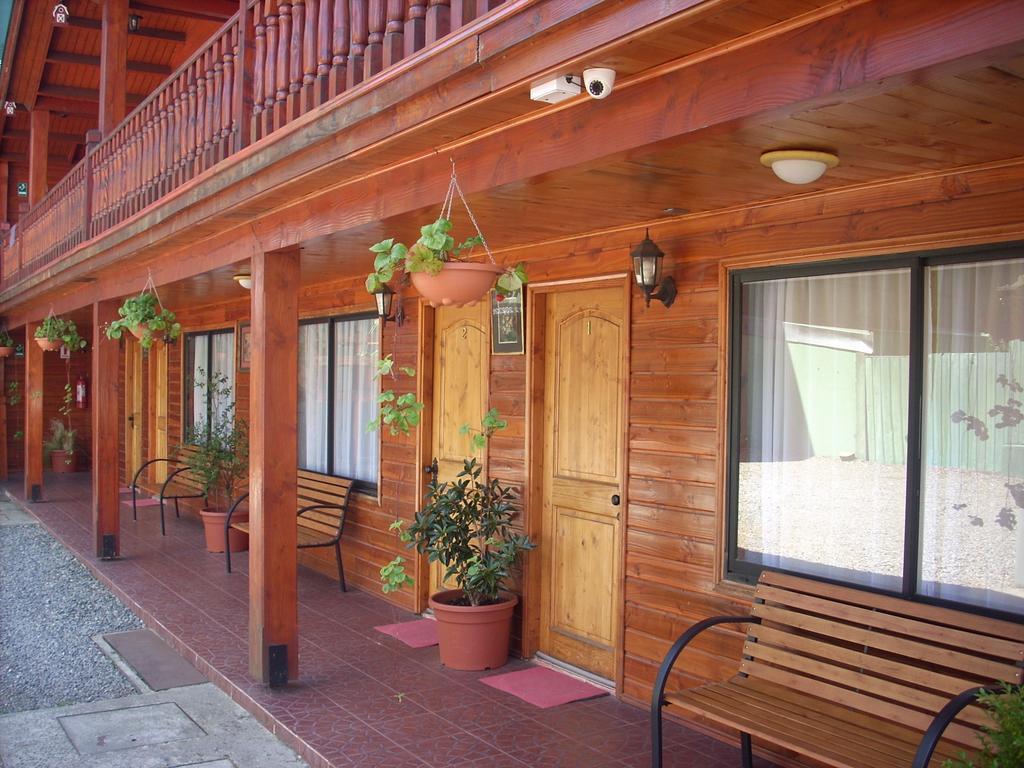 Apart-Hotel Colonia-Koenigsberg Estacionamiento Deptos Completos Ubicado En El Centro De Valdivia Aire Acondicionado Ngoại thất bức ảnh
