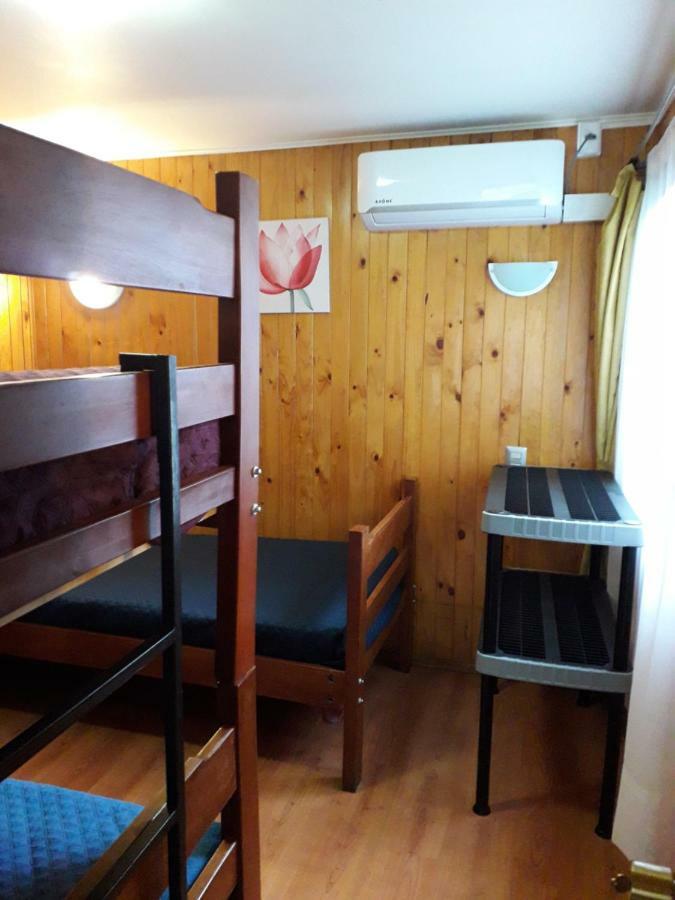Apart-Hotel Colonia-Koenigsberg Estacionamiento Deptos Completos Ubicado En El Centro De Valdivia Aire Acondicionado Ngoại thất bức ảnh
